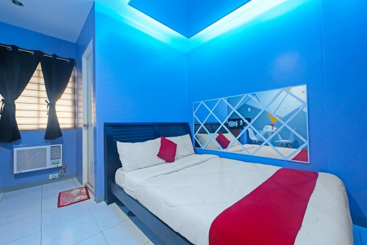 Oyo 896 Silverio Suites Manila Dış mekan fotoğraf