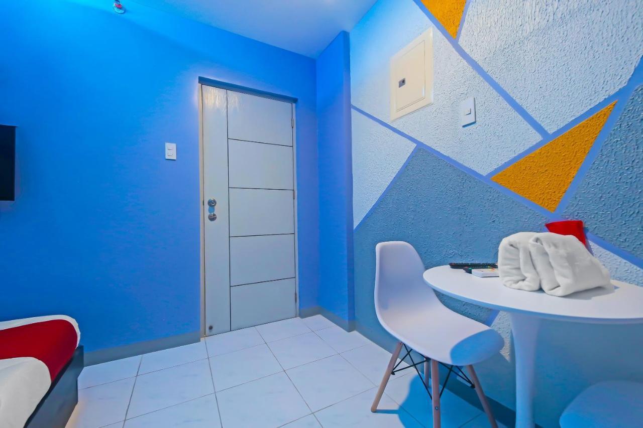 Oyo 896 Silverio Suites Manila Dış mekan fotoğraf